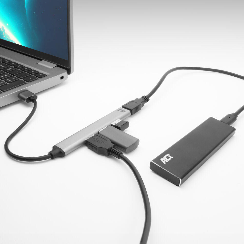 Act AC6325 USB-A hub, 3x USB-A 2.0 and 1x USB-A 3.0