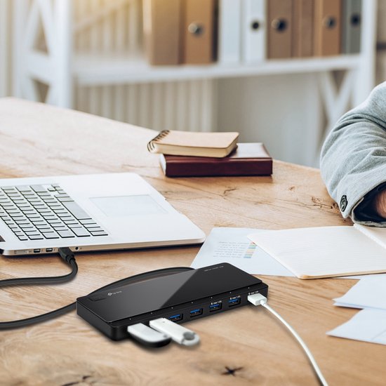 TP-Link USB-Hub 7x USB 3.0 UH700 (V4.0) met NT 12v/2,5A retail