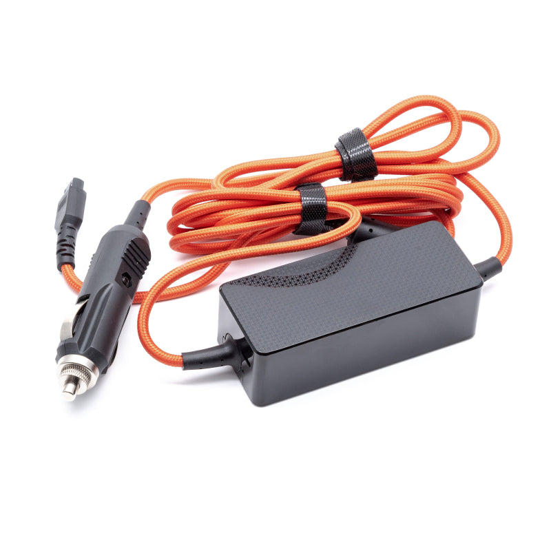 Premium universele AUTO-adapter in retailverpakking 138 Watt 17-tips